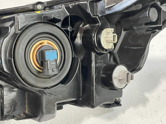 2016-2019 HONDA CIVIC RIGHT PASSENGER HALOGEN HEADLIGHT HEADLAMP