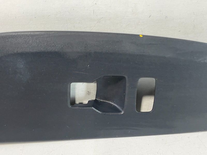 Load image into Gallery viewer, 2023 - 2025 HONDA HR-V FRONT RIGHT DOOR WINDOW SWITCH BEZEL TRIM 2.0L # 103669
