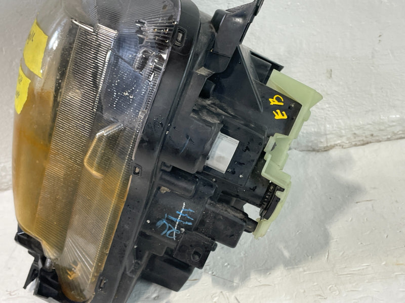 Load image into Gallery viewer, 2022-2024 HYUNDAI TUCSON LEFT LED HEADLIGHT HEADLAMP FOR PARTS # IG15-HDS1100

