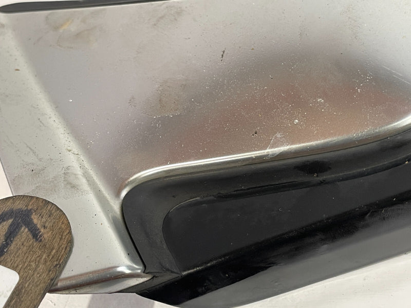 Load image into Gallery viewer, 2017-2019 INFINITI QX30 REAR RIGHT SIDE FENDER CORNER QUARTER PANEL TRIM # 89402
