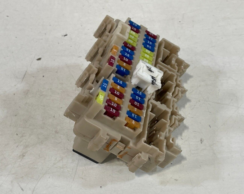 Load image into Gallery viewer, 2018 - 2020 INFINITI QX60 ENGINE BAY COMPARTMENT FUSE RELAY BOX 3.5L # 96262
