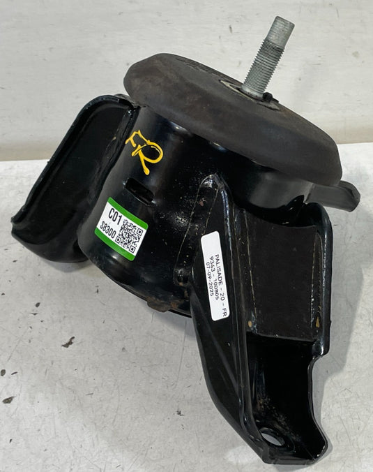 20-25 HYUNDAI PALISADE AWD FRONT RIGHT SIDE ENGINE MOUNT SUPPORT BRACKET