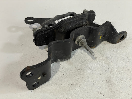 13-20 INFINITI JX35 QX60 LEFT ENGINE MOTOR MOUNT SUPPORT BRACKET 3.5L