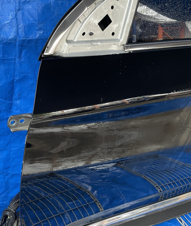 Load image into Gallery viewer, ⭐⭐2016-2020 INFINITI QX60 FRONT LEFT SIDE DOOR ASSEMBLY BLACK KH3 # NB1-DRU1734⭐
