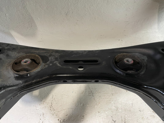 22-26 HYUNDAI TUCSON AWD REAR SUSPENSION SUBFRAME CROSSMEMBER CRADLE 2.5L 104905
