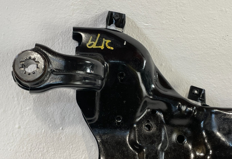 Load image into Gallery viewer, 20-25 HYUNDAI PALISADE FWD FRONT SUSPENSION SUBFRAME CROSSMEMBER CRADLE # 101399
