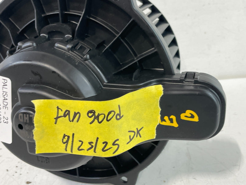 Load image into Gallery viewer, 2022-2025 HYUNDAI PALISADE FRONT DASH AC A/C HEATER BLOWER W/ FAN MOTOR # 104132
