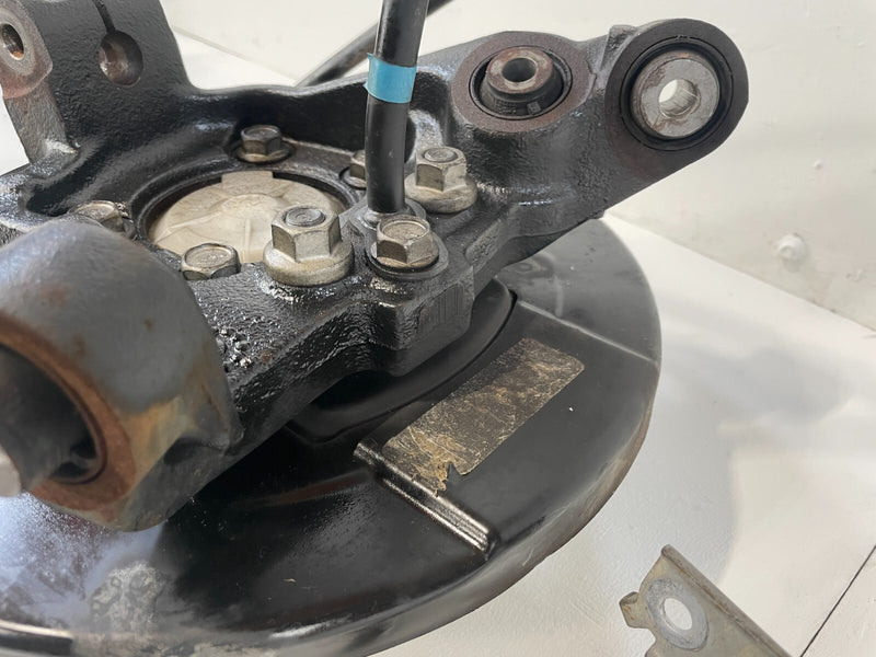 Load image into Gallery viewer, 13-20 INFINITI QX60 FWD REAR LEFT SIDE SPINDLE KNUCKLE W/ BEARING HUB # 84376
