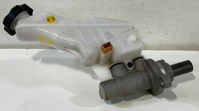 Load image into Gallery viewer, 2020 - 2025 HYUNDAI PALISADE BRAKE BOOSTER MASTER CYLINDER W/ RESERVOIR # 101302
