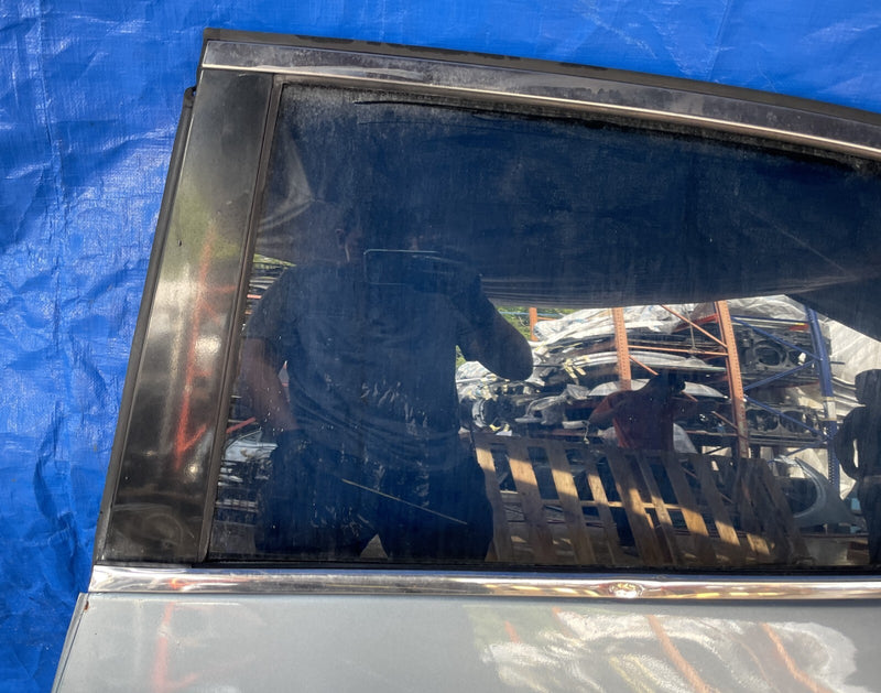 Load image into Gallery viewer, ⭐15-17 INFINITI QX50 REAR LEFT DRIVER SIDE DOOR ASSEMBLY BLUE (RBP) #NB1-DRU1567
