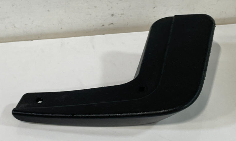 Load image into Gallery viewer, 20-22 HYUNDAI PALISADE FRONT RIGHT PASSENGER SIDE MUD SPLASH FLAP GUARD # 101285
