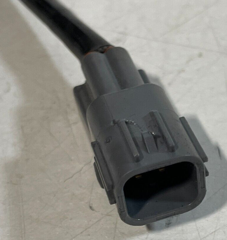 Load image into Gallery viewer, 2019 - 2023 GENESIS G70 ENGINE DOWNSTREAM LAMBDA O2 OXYGEN SENSOR 2.0L # 96728
