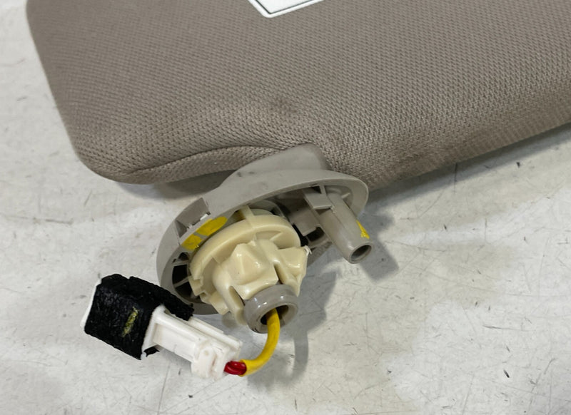 Load image into Gallery viewer, 2023 - 2025 HONDA HR-V EX-L FRONT LEFT DRIVER SIDE SUNVISOR SUN VISOR # 98930
