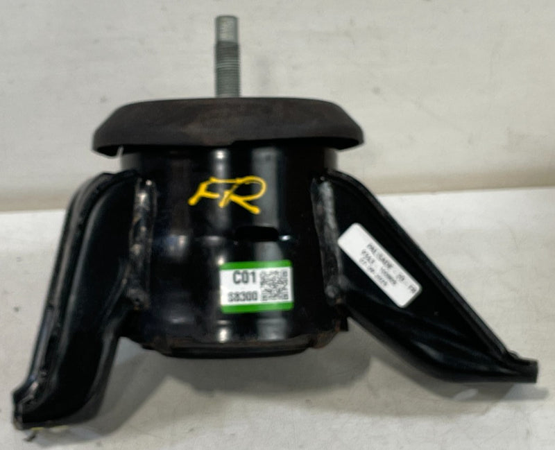 Load image into Gallery viewer, 20-25 HYUNDAI PALISADE AWD FRONT RIGHT SIDE ENGINE MOUNT SUPPORT BRACKET #100805
