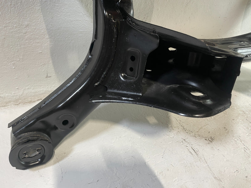 Load image into Gallery viewer, 22-26 HYUNDAI TUCSON AWD REAR SUSPENSION SUBFRAME CROSSMEMBER CRADLE 2.5L 104905
