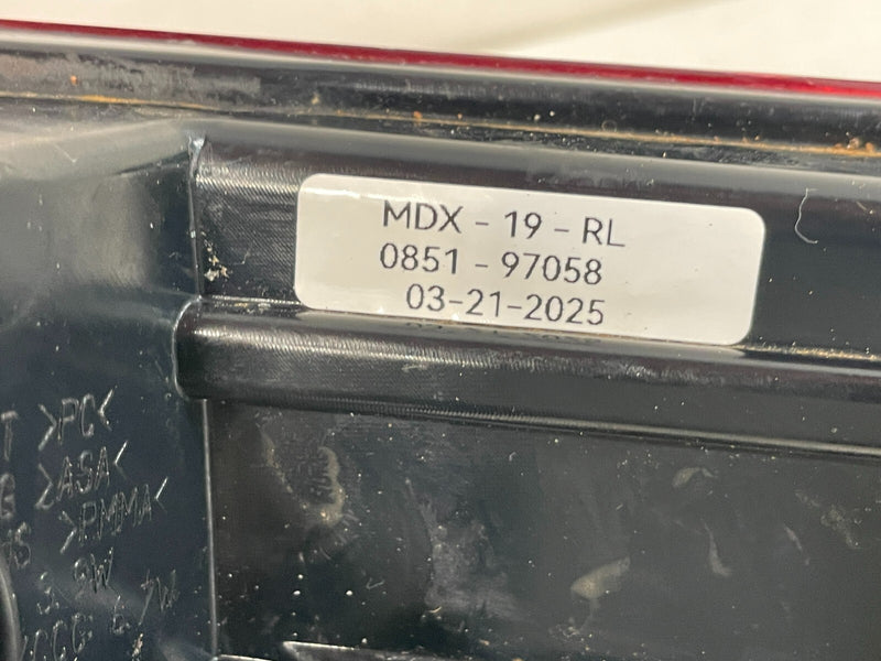 Load image into Gallery viewer, 2014-2020 ACURA MDX REAR LEFT SIDE QUARTER PANEL MOUNTED TAILLIGHT LAMP # 97058
