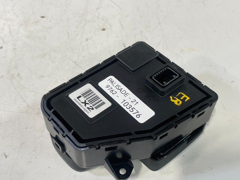 Load image into Gallery viewer, 20-22 HYUNDAI PALISADE CENTER CONSOLE TRANS GEAR SHIFTER CONTROL SWITCH # 103576
