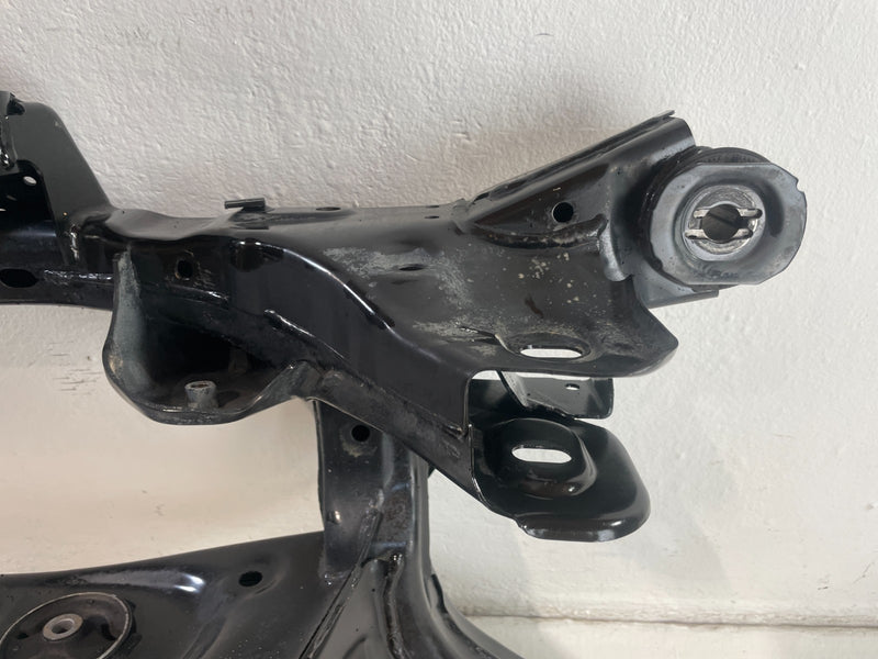 Load image into Gallery viewer, 22-26 HYUNDAI TUCSON AWD REAR SUSPENSION SUBFRAME CROSSMEMBER CRADLE 2.5L 105091
