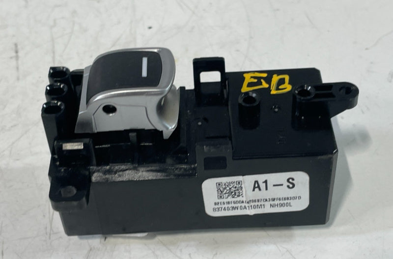 Load image into Gallery viewer, 22-25 HONDA CIVIC ACCORD HR-V REAR LH OR RH SIDE POWER DOOR WINDOW SWITCH 103678
