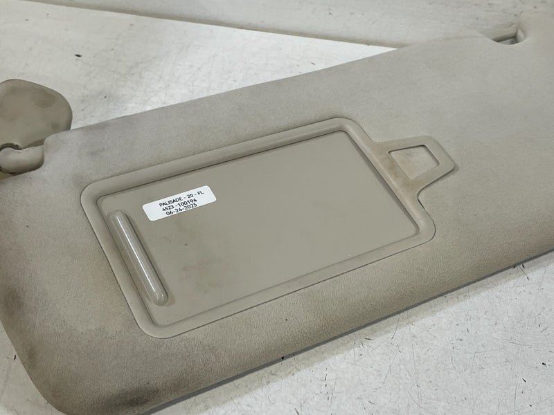 Load image into Gallery viewer, 20-22 HYUNDAI PALISADE FRONT LEFT DRIVER SIDE SUNVISOR SUN VISOR BEIGE # 100194
