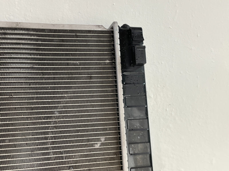 Load image into Gallery viewer, 08 - 17 INFINITI FX35 EX35 QX70 RADIATOR ASSEMBLY AUTOMATIC TRANSMISSION # 97308
