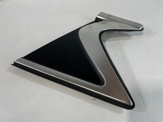 2017-2019 INFINITI QX30 REAR RIGHT SIDE FENDER CORNER QUARTER PANEL TRIM