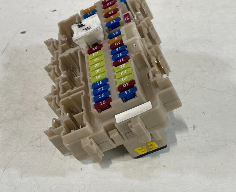 Load image into Gallery viewer, 2018 - 2020 INFINITI QX60 ENGINE BAY COMPARTMENT FUSE RELAY BOX 3.5L # 96262

