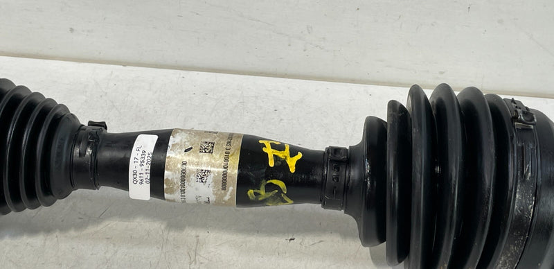 Load image into Gallery viewer, 2017 - 2019 INFINITI QX30 FWD FRONT LEFT DRIVER SIDE AXLE SHAFT # 95339
