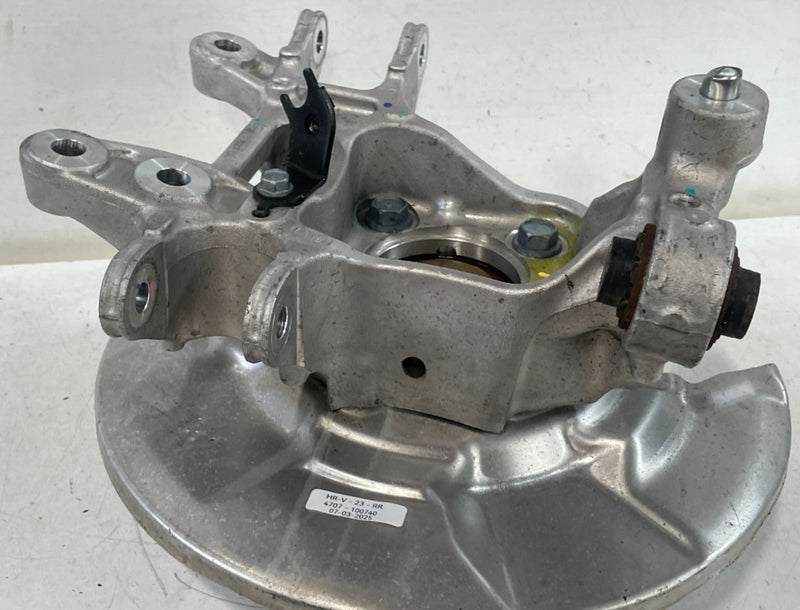 Load image into Gallery viewer, 23-25 HONDA HR-V REAR RIGHT PASSENGER SIDE SPINDLE KNUCKLE W/ HUB 2.0L # 100740

