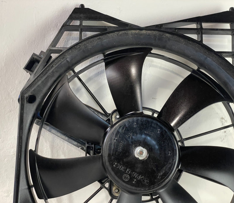Load image into Gallery viewer, 2018-2022 HONDA ACCORD FRONT ENGINE RADIATOR COOLING FAN SHROUD &amp; MOTOR # 88746
