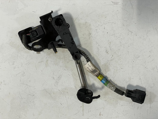 2019 INFINITI QX50 REAR LEFT SIDE HEADLIGHT RIDE HEIGHT LEVEL SENSOR