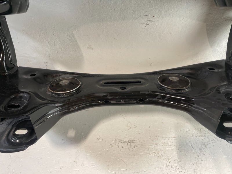 Load image into Gallery viewer, 22-26 HYUNDAI TUCSON AWD REAR SUSPENSION SUBFRAME CROSSMEMBER CRADLE 2.5L 105091
