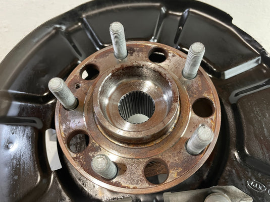 20-25 HYUNDAI PALISADE AWD REAR RIGHT SPINDLE KNUCKLE W/ BEARING HUB