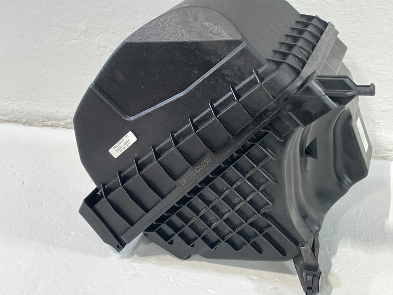 Load image into Gallery viewer, 2020-2025 HYUNDAI PALISADE ENGINE AIR INTAKE CLEANER HOUSING BOX 3.8L # 100890
