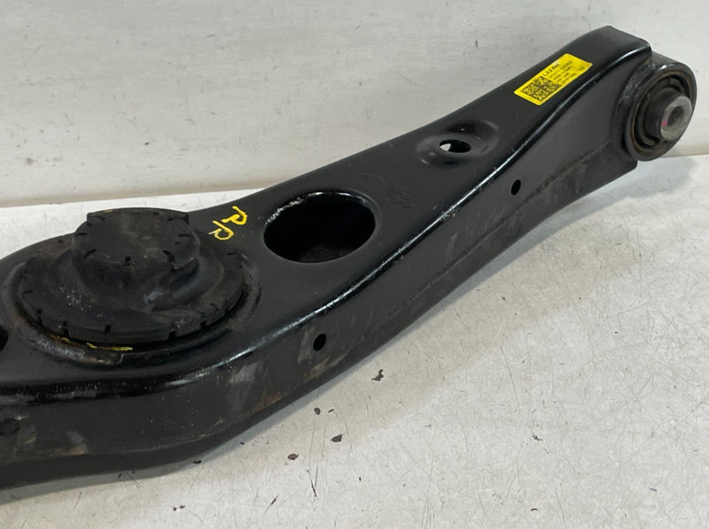 Load image into Gallery viewer, 2020-2025 HYUNDAI PALISADE REAR RIGHT SIDE LOWER CONTROL ARM SPRING PERCH 100882
