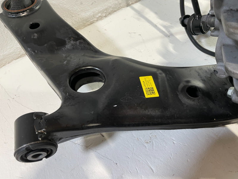 Load image into Gallery viewer, 2023-2025 HYUNDAI PALISADE FWD FRONT LEFT SUSPENSION KNEE ASSEMBLY 3.8L # 105202
