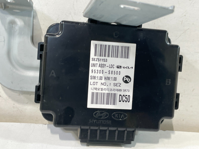 Load image into Gallery viewer, 2023-2024 HYUNDAI PALISADE LDC POWER SUPPLY CONVERTER CONTROL MODULE # 103318
