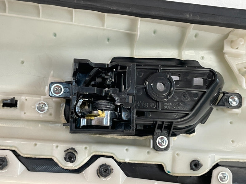 Load image into Gallery viewer, 19-20 NISSAN ALTIMA SR FRONT RIGHT PASSENGER SIDE INSIDE DOOR TRIM PANEL # 94724
