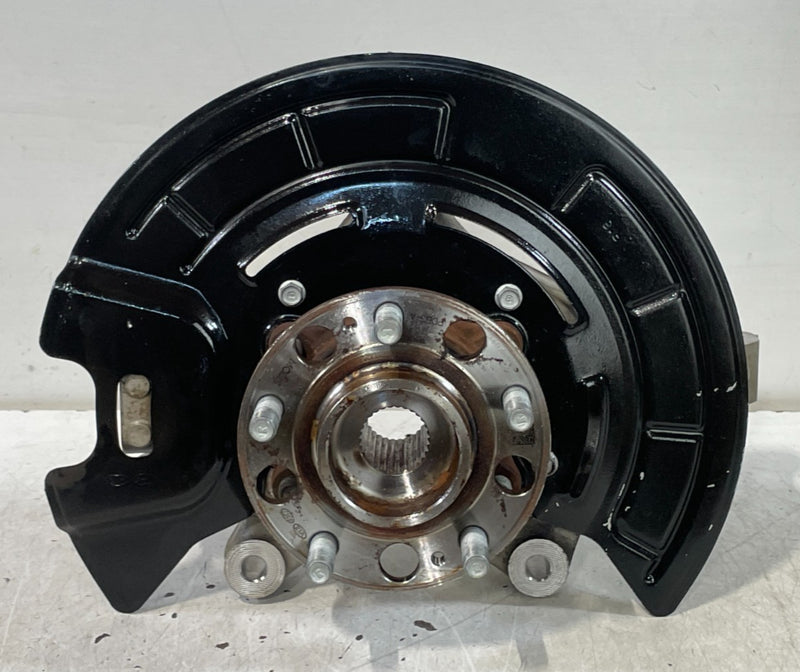 Load image into Gallery viewer, 2020-25 HYUNDAI PALISADE FWD FRONT RIGHT SPINDLE KNUCKLE W/ BEARING HUB # 101352
