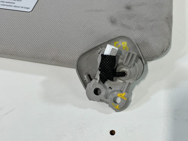Load image into Gallery viewer, 20-23 HYUNDAI PALISADE FRONT RIGHT PASSENGER SIDE SUNVISOR SUN VISOR GRAY 101286
