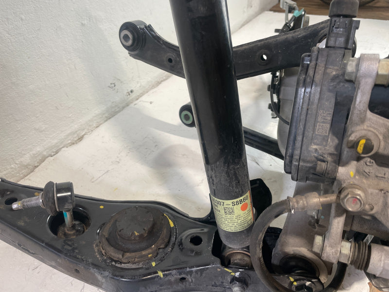 Load image into Gallery viewer, 2023-2025 HYUNDAI PALISADE FWD REAR RIGHT SUSPENSION KNEE ASSEMBLY 3.8L # 104209
