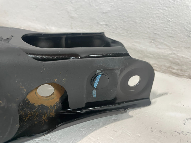 Load image into Gallery viewer, 2022-2025 HYUNDAI TUCSON REAR RIGHT SIDE LOWER CONTROL ARM SPRING PERCH # 104883
