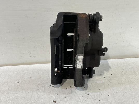 14-23 INFINITI Q50 Q60 QX50 AWD FRONT LEFT BRAKE CALIPER W/O BRAKE PADS