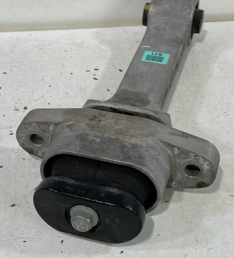 Load image into Gallery viewer, 19-25 HYUNDAI SANTA FE PALISADE ENGINE MOTOR MOUNT TORQUE ARM ROLL ROD # 100850
