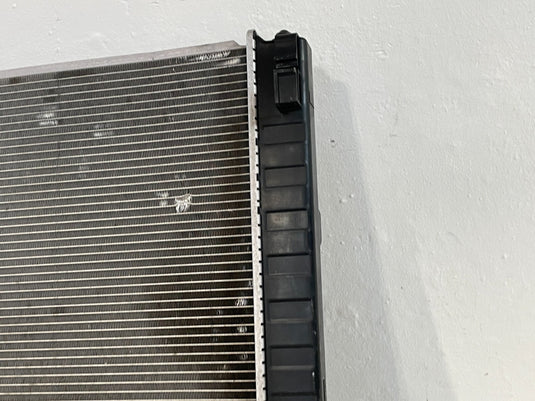 08 - 17 INFINITI FX35 EX35 QX70 RADIATOR ASSEMBLY AUTOMATIC TRANSMISSION