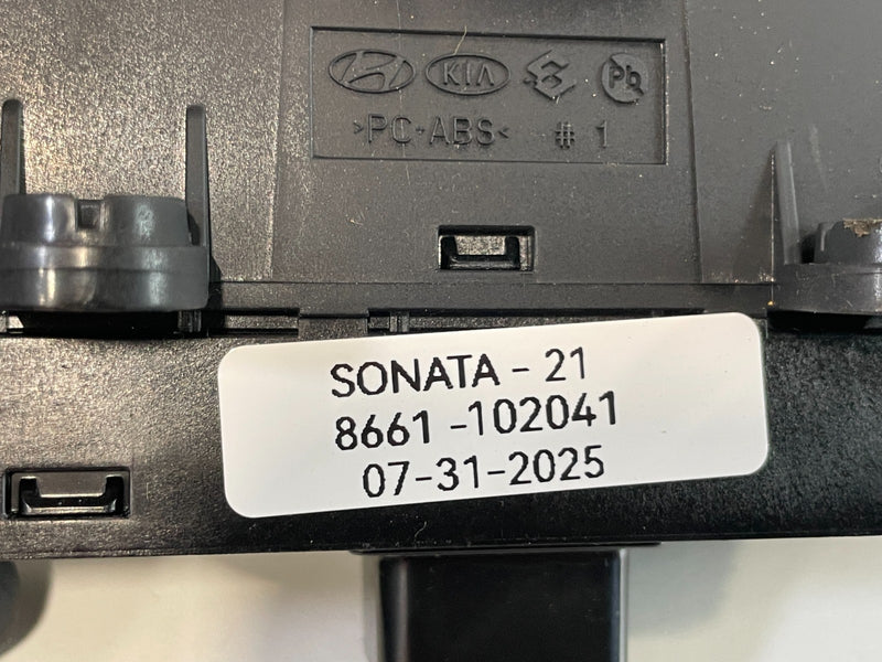 Load image into Gallery viewer, 20-23 HYUNDAI SONATA STABILITY TRACTION CONTROL TRUNK LID RELEASE SWITCH #102041
