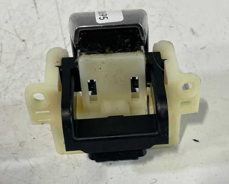 Load image into Gallery viewer, 2023 - 2025 HONDA HR-V FRONT CENTER CONSOLE ARMREST LID COVER LATCH LOCK #103695

