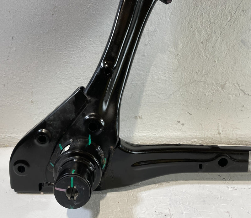 Load image into Gallery viewer, 21-23 HYUNDAI SANTA FE FRONT SUSPENSION SUBFRAME CROSSMEMBER CRADLE 2.5L #104475
