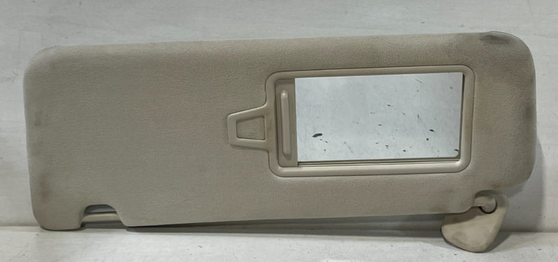 Load image into Gallery viewer, 20-22 HYUNDAI PALISADE FRONT LEFT DRIVER SIDE SUNVISOR SUN VISOR BEIGE # 100194
