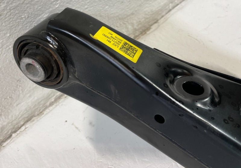 Load image into Gallery viewer, 2023-2025 HYUNDAI PALISADE FWD REAR RIGHT SUSPENSION KNEE ASSEMBLY 3.8L # 105198
